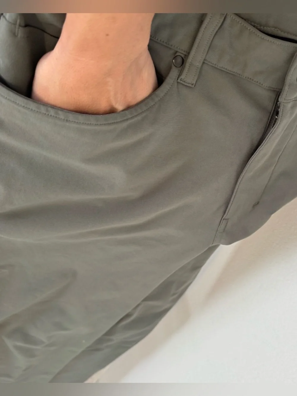 Lululemon ABC Slim-Fit 5 Pocket Pant Warpstreme Olive Green Everyday Size 30 - Picture 4 of 11